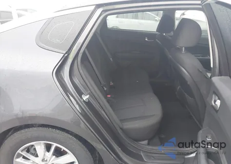 2017 Kia Optima Lx z USA, uszkodzony, nr VIN KNAGT4L31H5128620